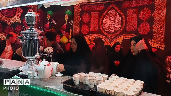 هجوم مردم به میدان بهشتی در اعتراض به صهیونیست‌ها
