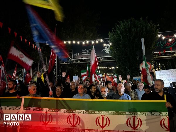 حضور باشکوه مردم ولایت مدار کرج در صد و بیست و چهارمین شب از تجمعات مردمی