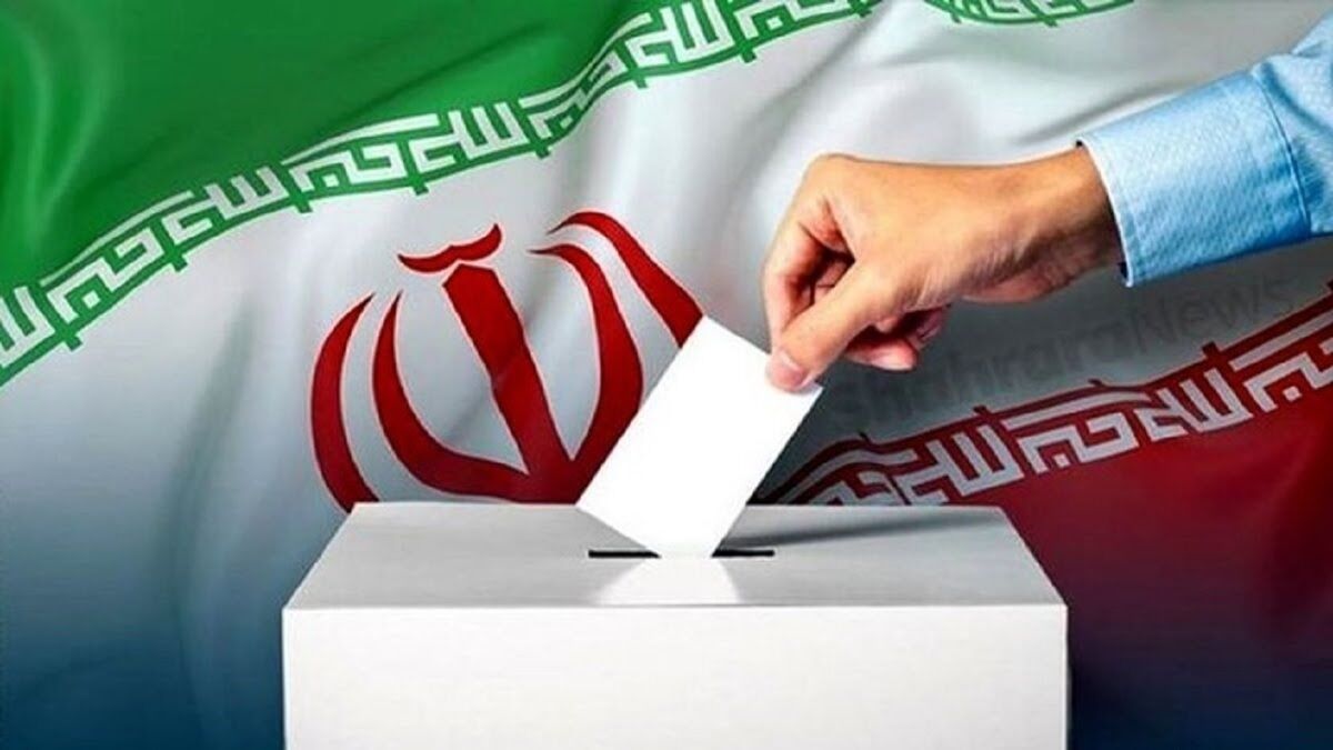 گفت‌وگو با استاندار کردستان در خصوص اهمیت حضور رای‌اولی‌ها در انتخابات/ فیلم