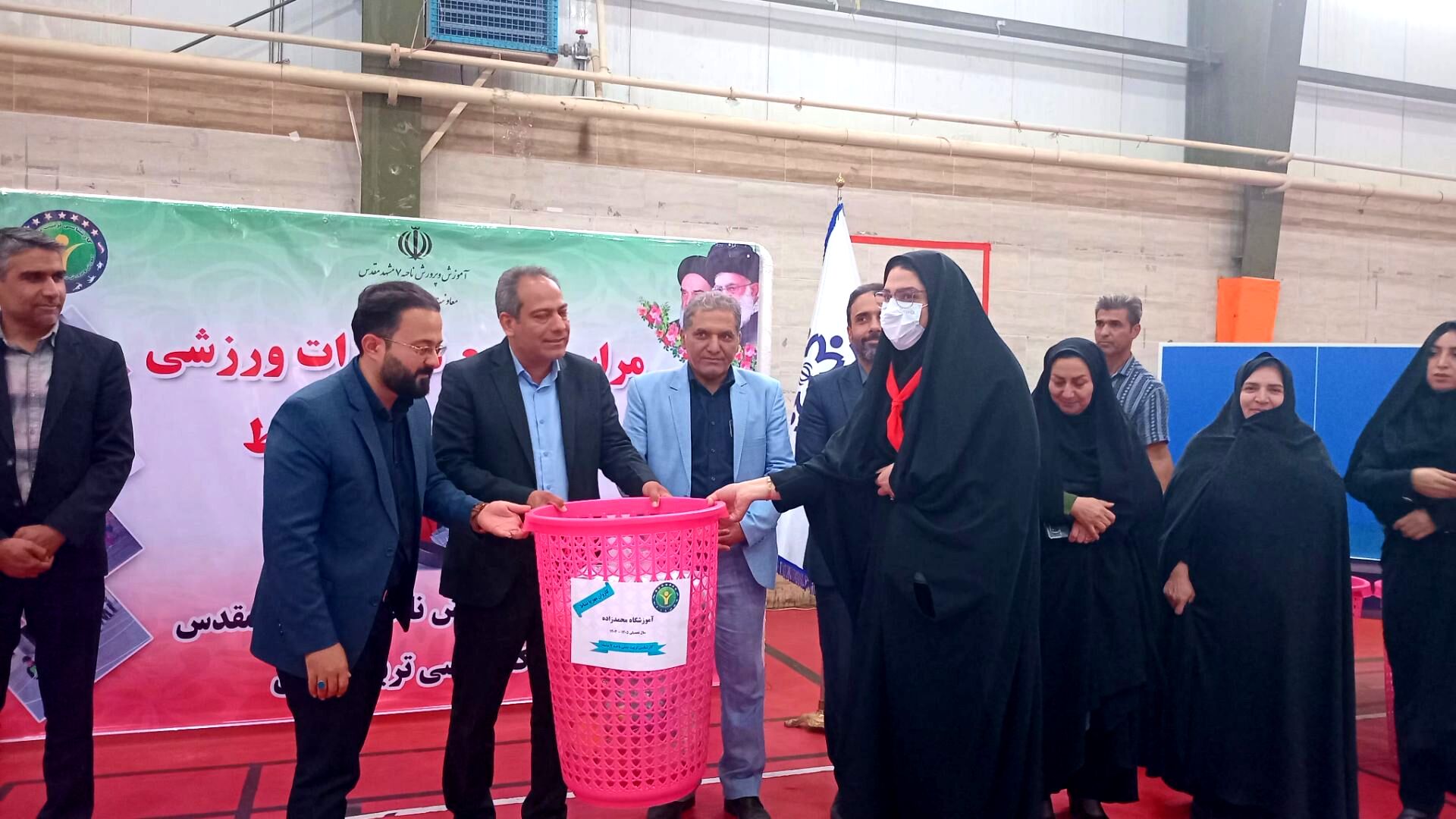 مراسم توزیع تجهیزات ورزشی؛کاروان مهر با نشاط در ناحیه 7 مشهد