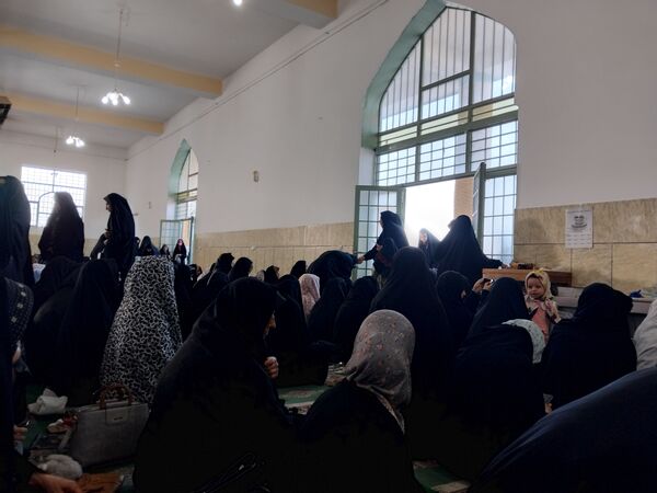 اقامه‌ نماز‌ عیدفطر در شهر وردنجان