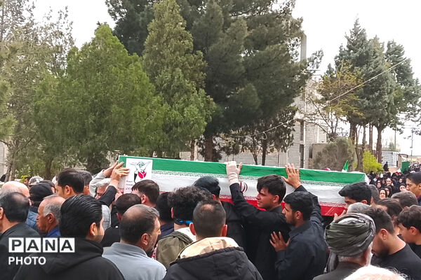 مراسم تشیع شهید جوان یوسف‌آباد