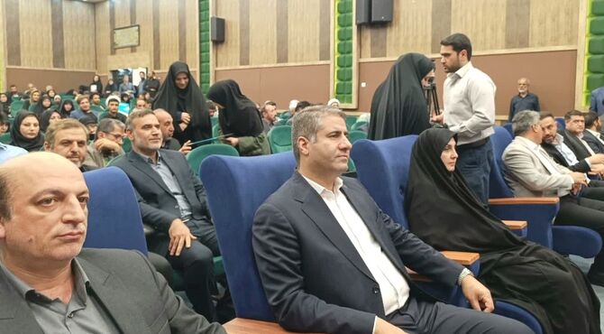 بررسی راهکارهای نوین ترویج فرهنگ نماز در اجلاس استانی نماز تهران