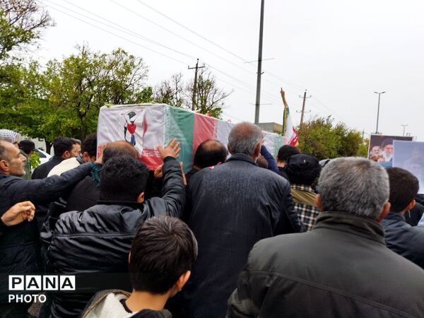 تشییع پیکر مطهر شهید مدافع امنیت در زاهدشهر