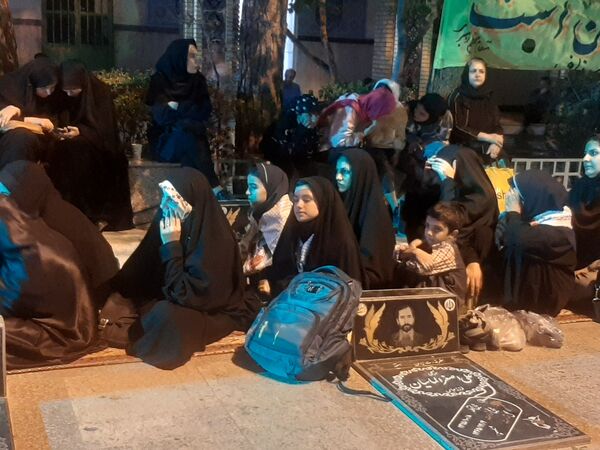 مراسم مهمانی شهدا در گلزار شهدای بهشت فضل نیشابور 