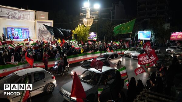 اجتماع دانش آموزان اصفهانی به مناسبت آغاز سال تحصیلی