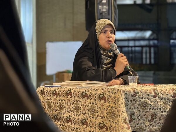 کارگاه خبرنگاری در موکب نوجوان مبارز در یزد