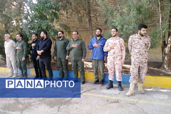 مزین شدن مدرسه حاج آقا توکلی به رایحه شهید گمنام 