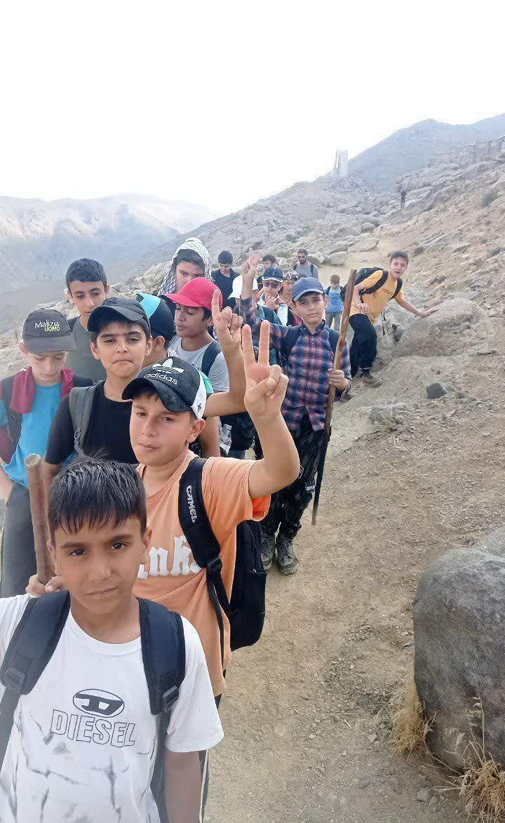 صعودی به‌یادماندنی به قله‌های دانش و ایمان