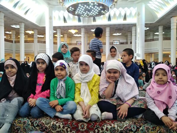 شادپیمایی و تجمع بزرگ دختران فاطمی در سومین حرم اهل بیت(ع)