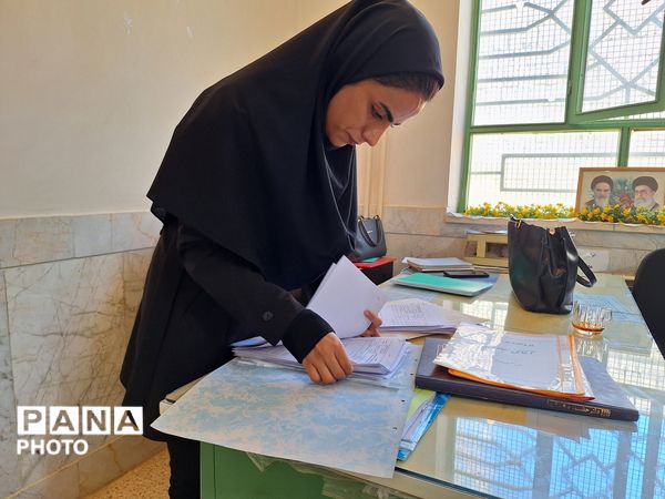 بازدید سرگروه‌ های آموزشی استان چهار محال و بختیاری از مدارس میانکوه