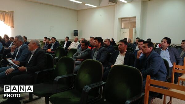جلسه شورای اداری شهرستان بن