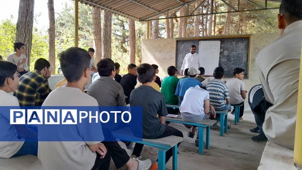 کلاس حل مسئله و اتاق فکر برای دانش آموزان متوسطه اول و دوم 