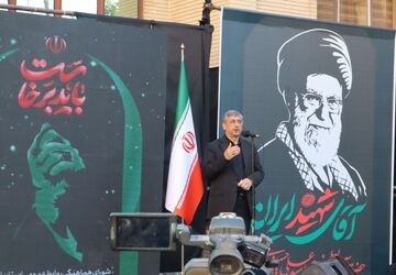 حضور مردم در تشییع رهبر شهید، تجدید بیعت با آرمان‌های انقلاب است