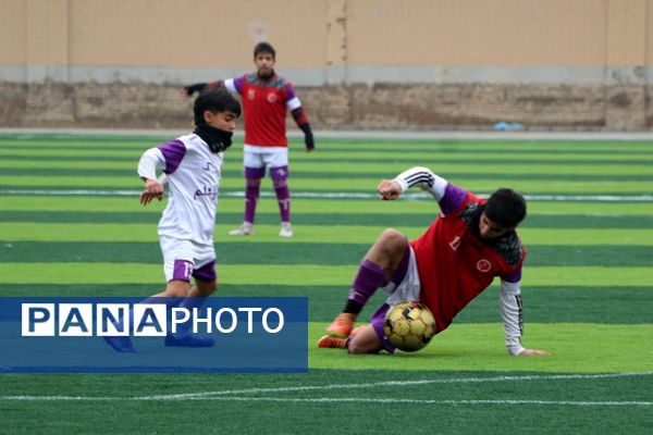 آیین افتتاحیه زمین ورزشی چمن مصنوعی اورین