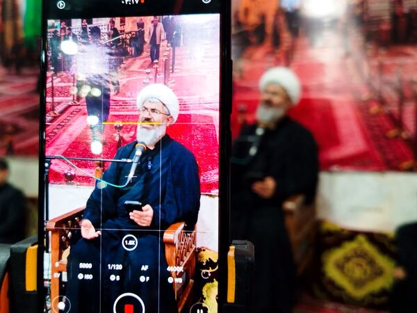 حضور پرشور مسئولان کاشمر در مراسم عزاداری شب سوم محرم روستای قلعه بالا