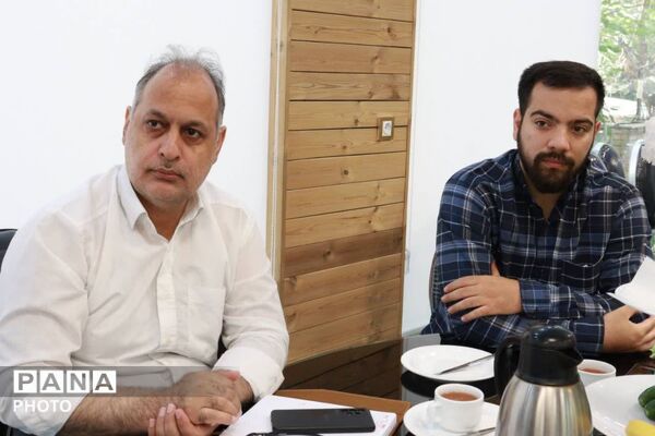 هم‌افزایی مدیران سوادآموزی پایتخت در منطقه ۱۴؛ گامی نو در توانمندسازی کارکنان