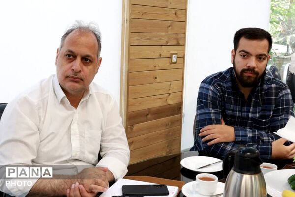 هم‌افزایی مدیران سوادآموزی پایتخت در منطقه ۱۴؛ گامی نو در توانمندسازی کارکنان