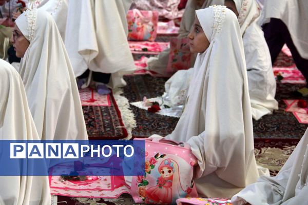 آغاز فصل بندگی در فضای شور و معنویت