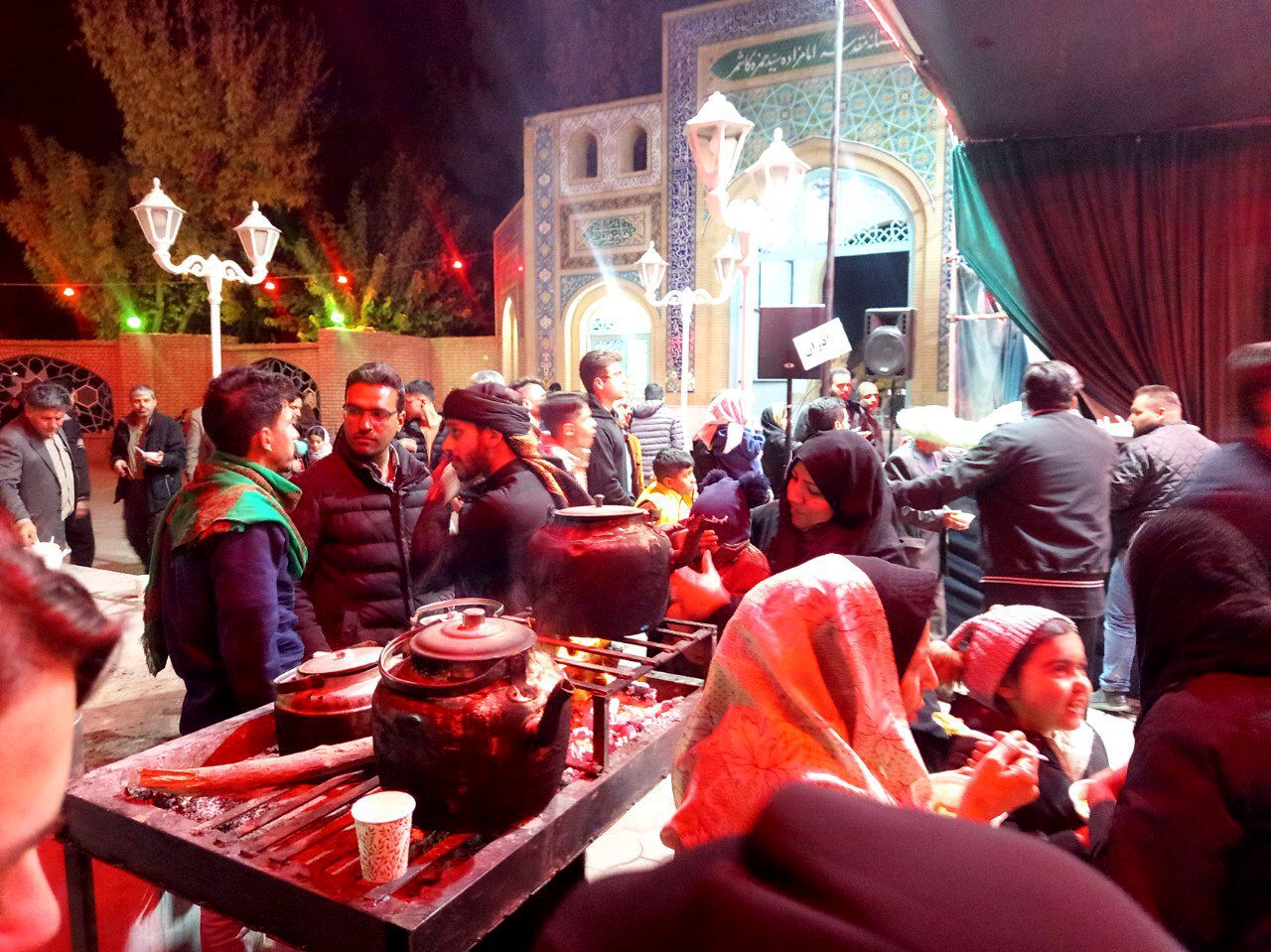 موکب هایی به عشق فاطمه (س) در کاشمر