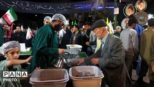 برای هفتاد و دومین بار چایخانه فاطمه الزهرا میزبان وطن دوستان نیشابوری 