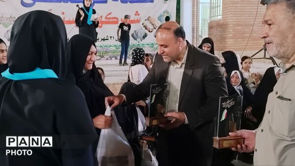 جشنواره آشپزی مادر بزرگ ونوه در کهریزسنگ