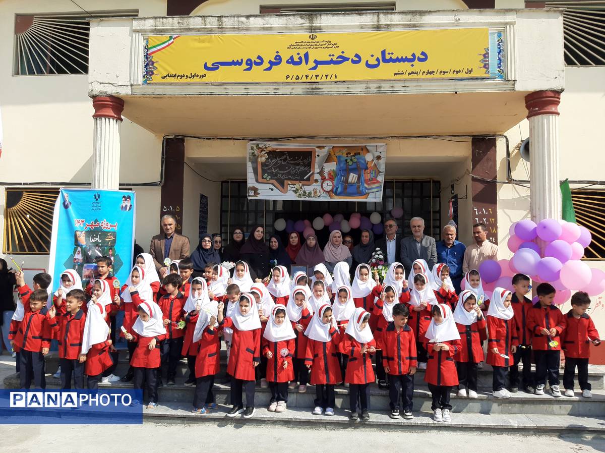 زنگ شکوفه‌ها در شهرستان عباس‌آباد به صدا درآمد