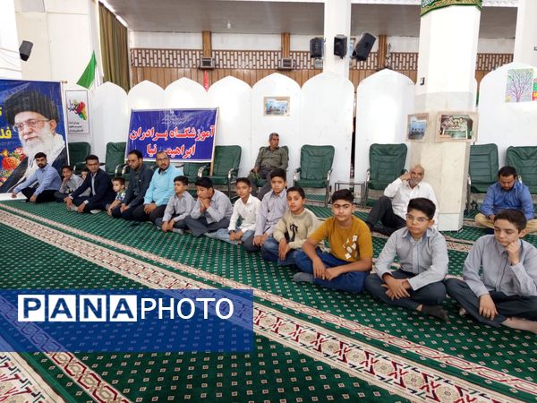 قدمی هم‌سنگر ایمان؛ از مدرسه تا صف نماز جمعه