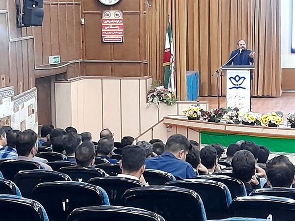 برگزاری دوره  دانش افزایی مربیان پرورشی و مشاوران جدیدالورود استان البرز