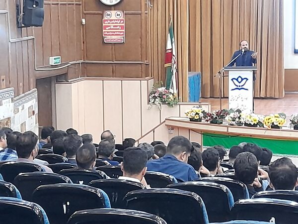برگزاری دوره  دانش افزایی مربیان پرورشی و مشاوران جدیدالورود استان البرز