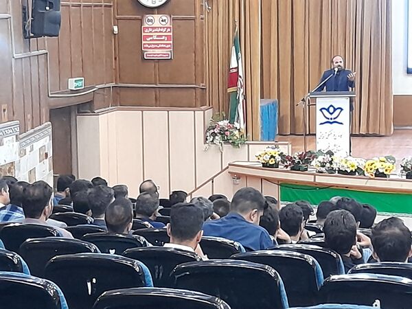 برگزاری دوره  دانش افزایی مربیان پرورشی و مشاوران جدیدالورود استان البرز