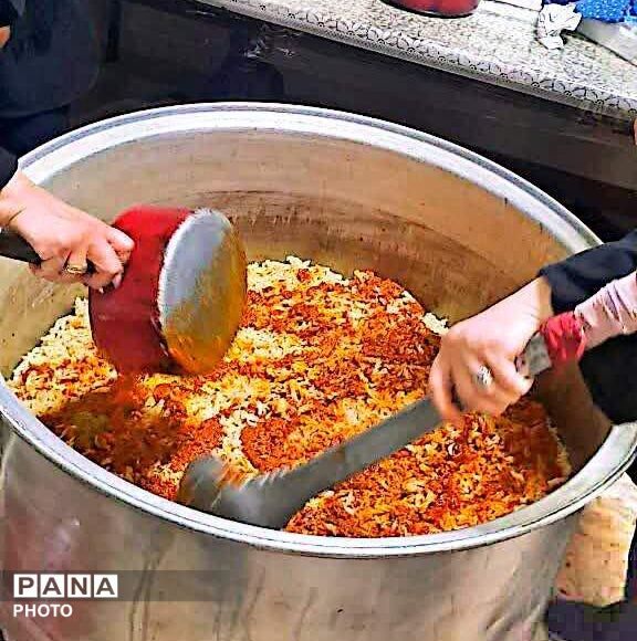 مراسم گرامیداشت شهادت حضرت فاطمه زهرا (س) در دبستان معراج منطقه ۱۰ تهران برگزار شد