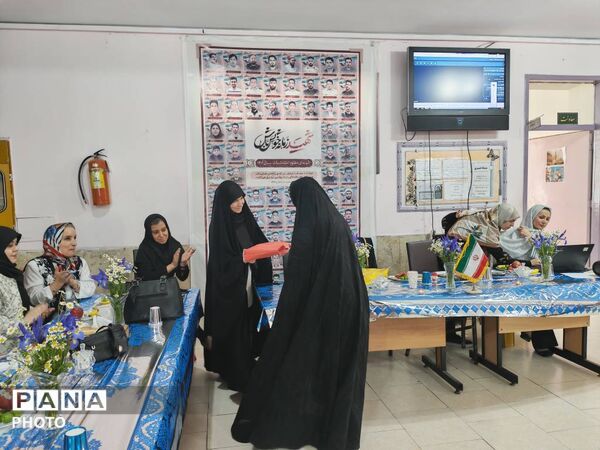 میزبانان فیزیکی، مهمانان مجازی، قاب‌بندی نوین هفته معلم در طلیعه شاهد