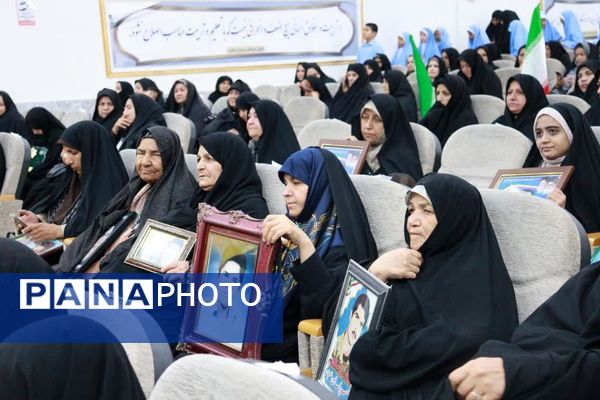 همایش مادران پرچم دار در شهرستان خلیل‌آباد 