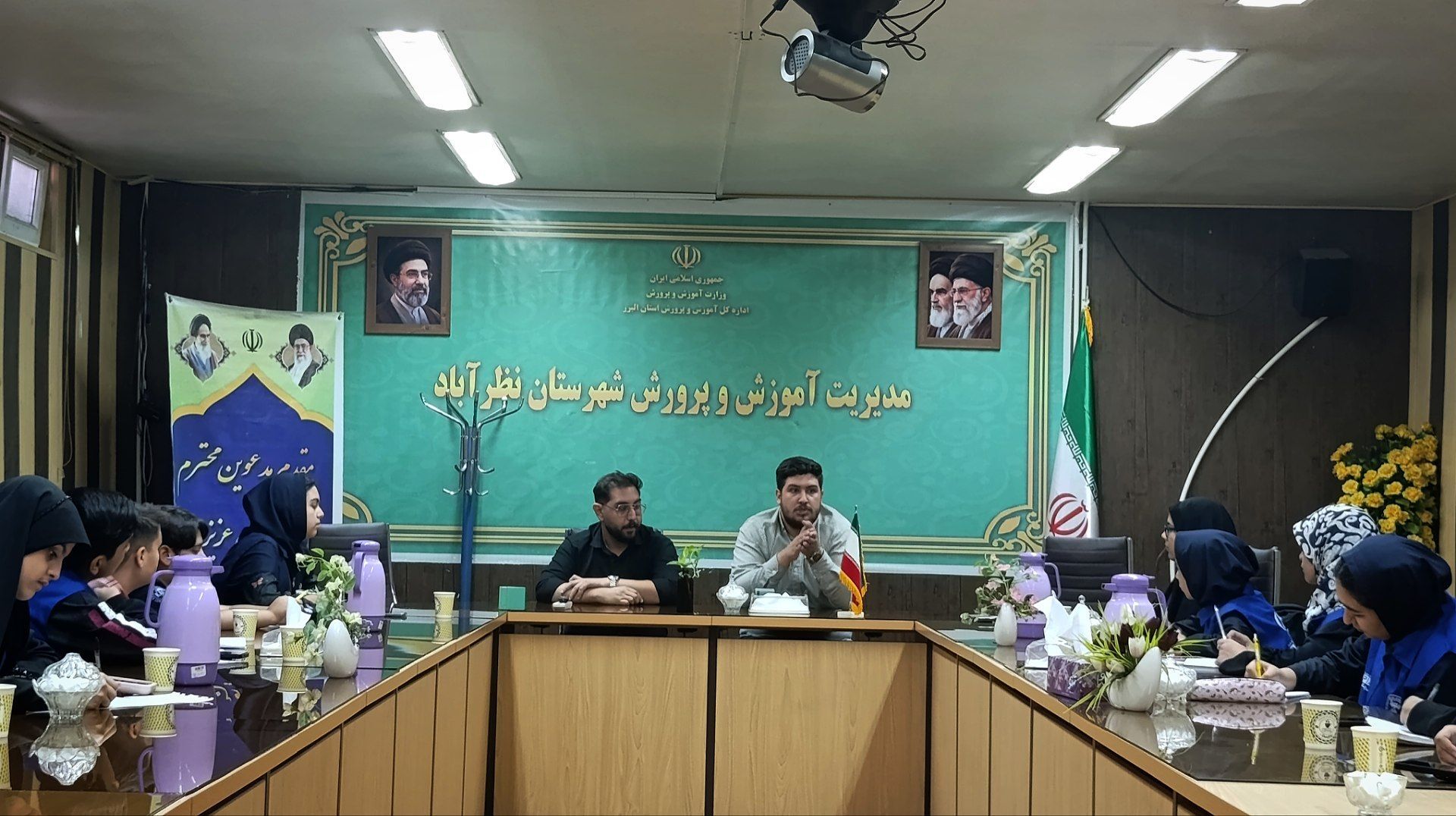 نشست خبرنگاران پانا نظرآباد در آغاز سال تحصیلی