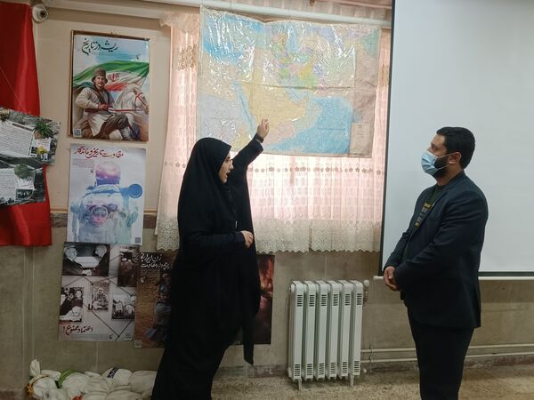حضور فعال دانش‌آموزان در برپایی مدرسه انقلاب  در دبیرستان نمونه دولتی مولود کعبه