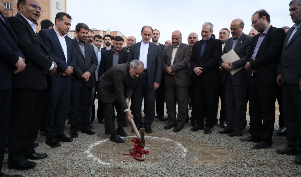 آغاز عملیات اجرایی مجموعه مدارس کوی پرواز همدان با حضور وزیر آموزش‌وپرورش