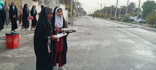 راهپیمایی باشکوه ۲۲ بهمن در فین؛ جلوه‌ای از حضور پرشور مردم