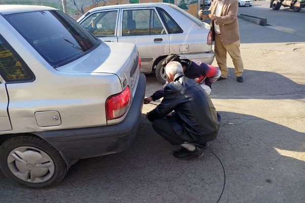 بازدید دانش‌آموزان دبیرستان وحدت شفیعی از مرکز معاینه فنی خودرو کهریزک 