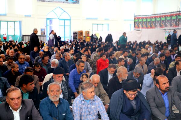 اجتماع همایش «شکوه اقتدار» بسیجیان در لنده