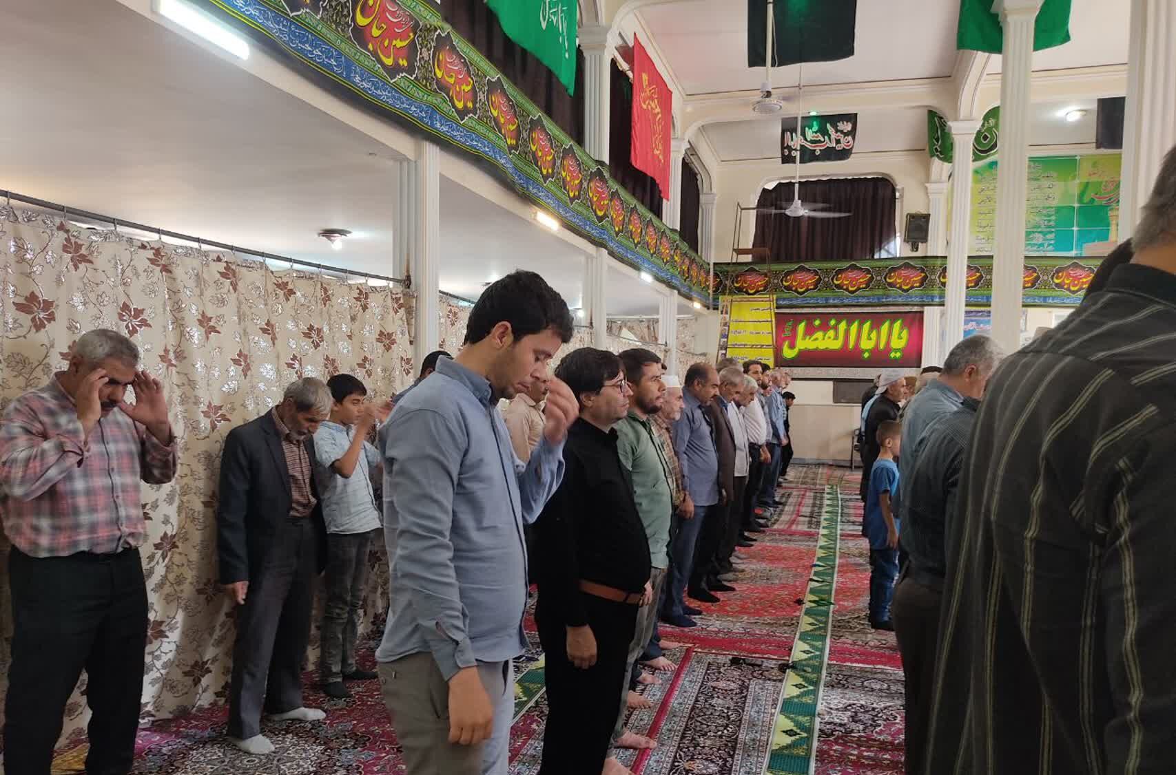 نماز جمعه در شهر تیتکانلو