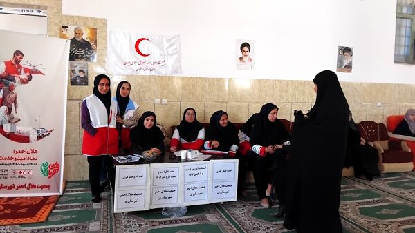میز خدمت مسئولان در نماز جمعه شهر وردنجان