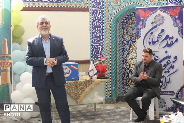 تأکید مدیر آموزش‌و‌پرورش فیروزکوه بر ضرورت همکاری خانواده و مدرسه در جلسه انجمن اولیا و مربیان