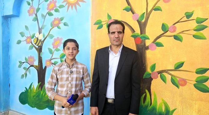 زنگ نمادین در مدارس و دبیرستان های اصفهان زده شد