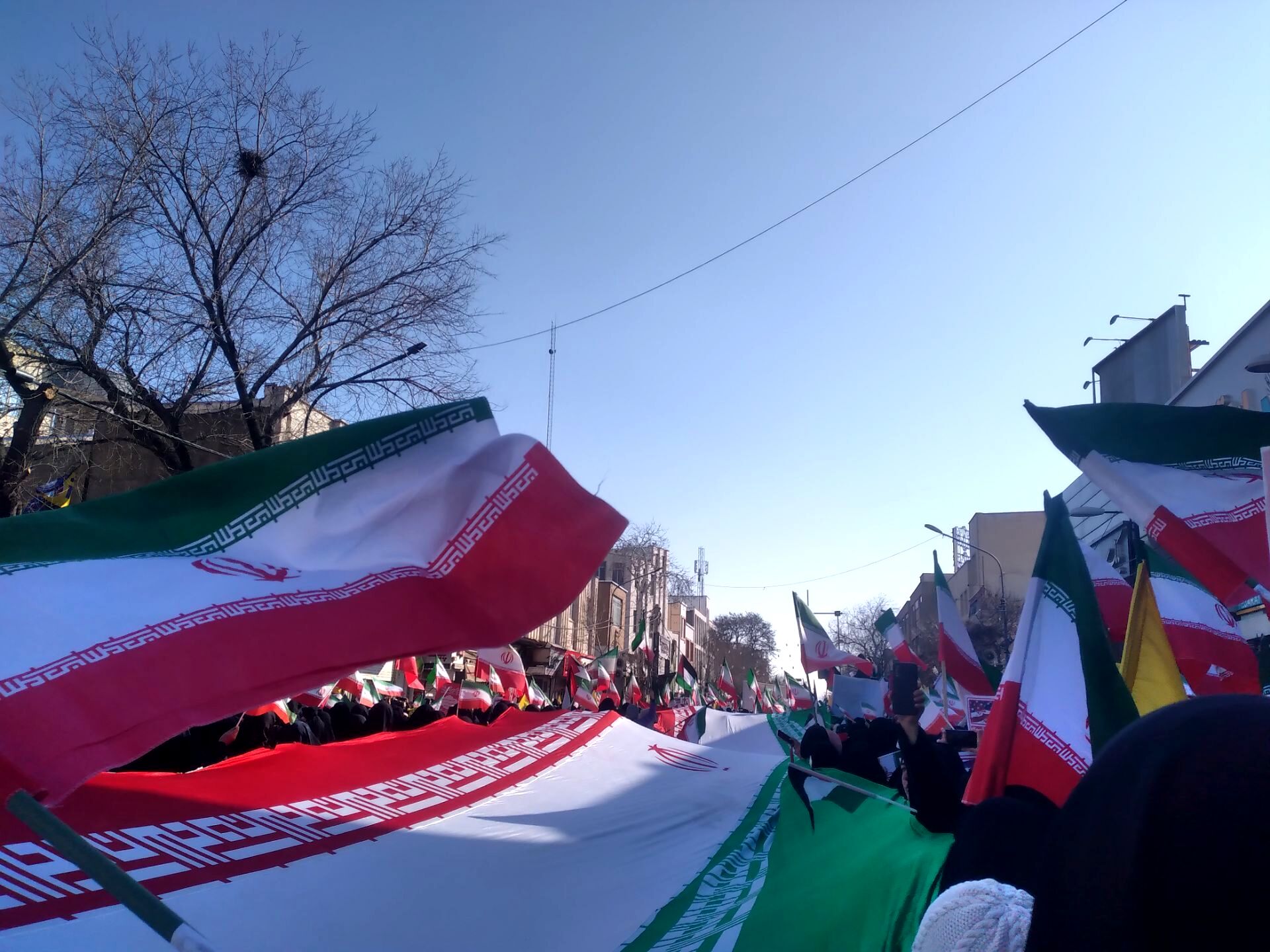 لرستان در ۲۲ بهمن، با حضور پرشور مردم، افتخار و پیروزی انقلاب اسلامی را جشن گرفت