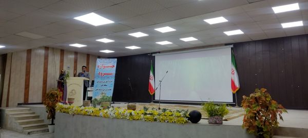 رقابت گروه‌های سرود منطقه‌ای در کانون شهید رضاپور فین