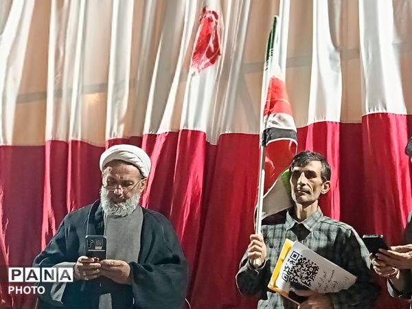 دومین اربعین حضور مردم غیور نیشابور همزمان با دومین سالگرد شهادت شهدای خدمت