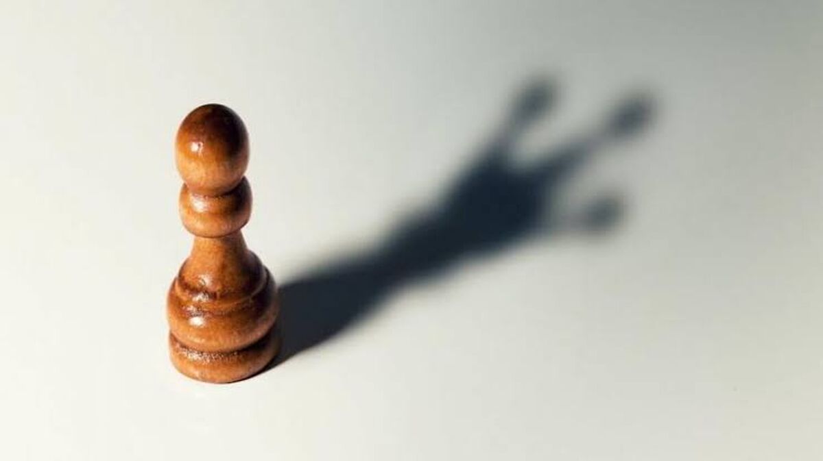 آیینه‌ی غبارگرفته؛ روایت کشف یک ستاره‌ی خاموش
