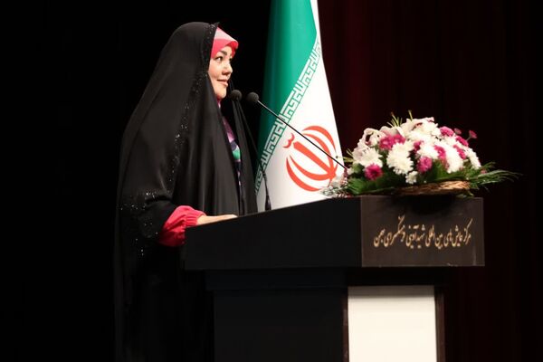 همایش روز دختر (ماه من)