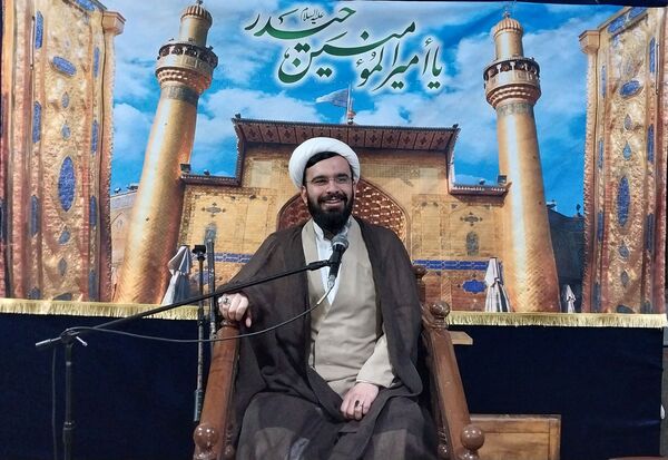 اعتکاف دانش‌آموزان دبیرستان شهید بابایی منطقه ۱۵ 